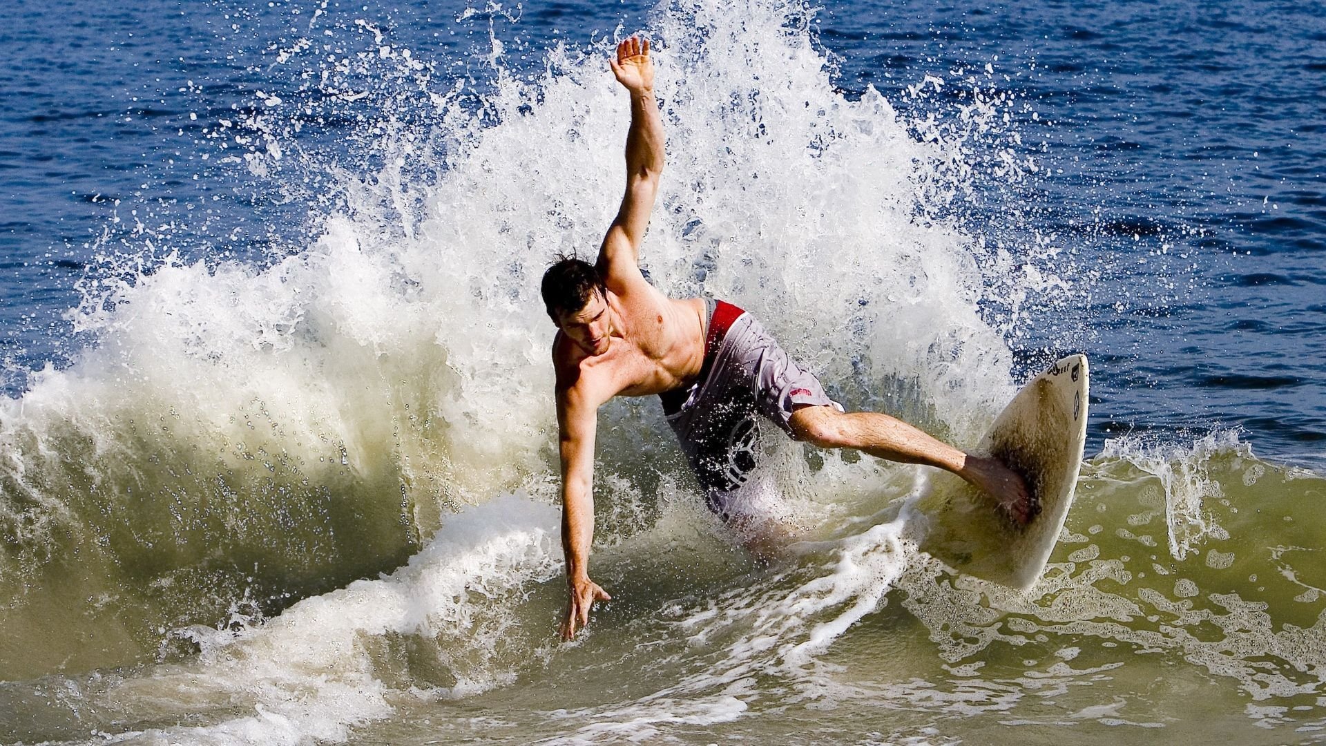 德甲操控全场：节奏快，精彩无穷！，德甲打法特点